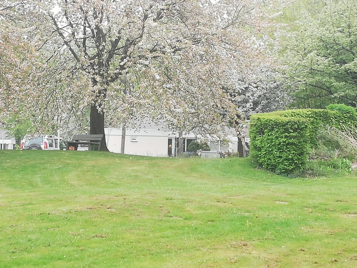 Rustige, Gelijkvloerse Vakantiewoning Met 2 Slaapkamers In Simpelveld, Zuid-Limburg Dış mekan fotoğraf